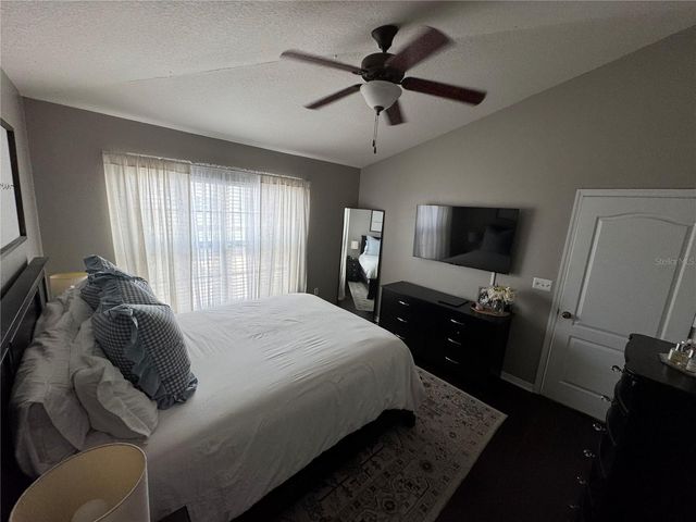 2318 TANBARK RIDGE PLACE 2318, Plant City, FL 33563