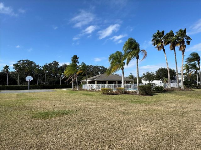 2318 TANBARK RIDGE PLACE 2318, Plant City, FL 33563