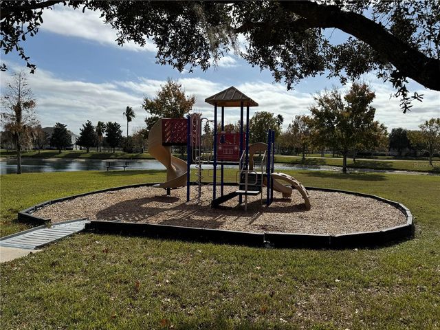 2318 TANBARK RIDGE PLACE 2318, Plant City, FL 33563