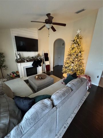 2318 TANBARK RIDGE PLACE 2318, Plant City, FL 33563