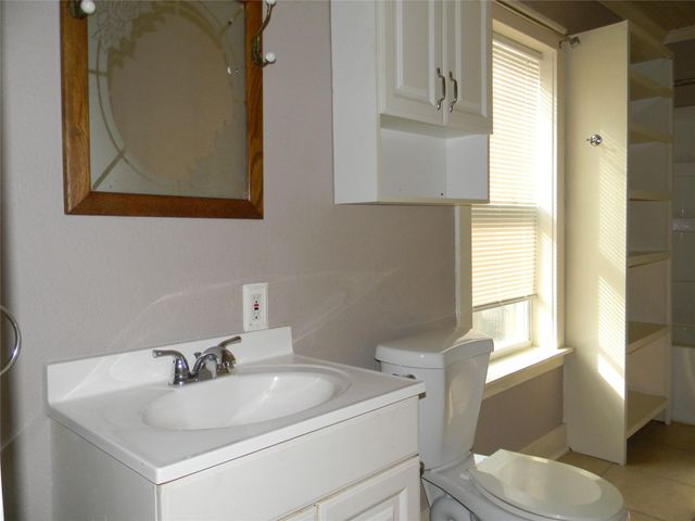 2423 Avenue L Rear, Galveston, TX 77550