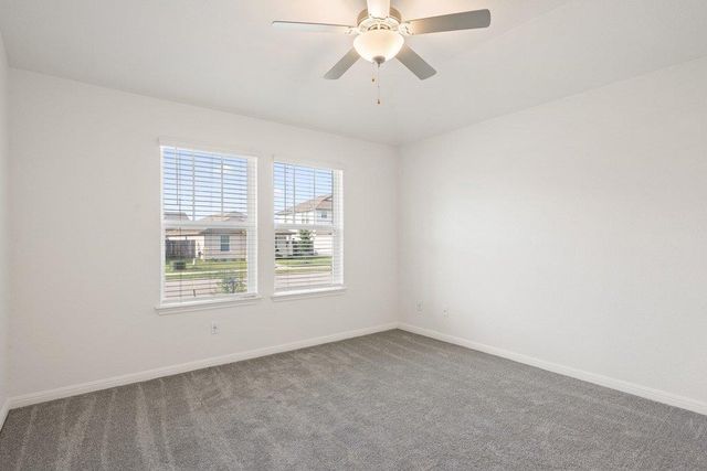 121 Oakdale Meadows LN, Hutto, TX 78634