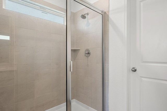 121 Oakdale Meadows LN, Hutto, TX 78634