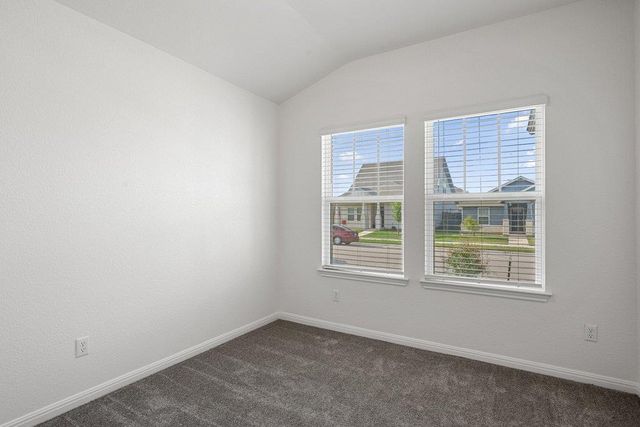 121 Oakdale Meadows LN, Hutto, TX 78634