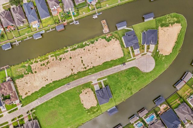 608 Appia Drive, Kemah, TX 77565