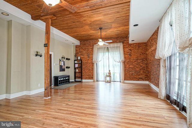 101 E MAIN ST, Moorestown, NJ 08057