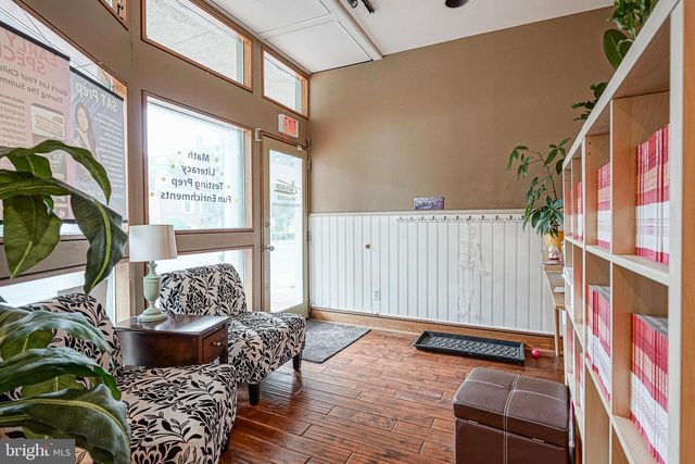 101 E MAIN ST, Moorestown, NJ 08057