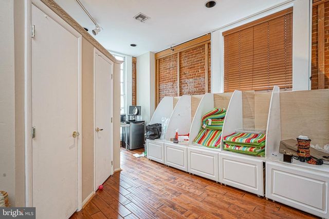 101 E MAIN ST, Moorestown, NJ 08057