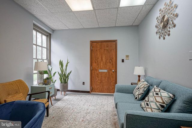 101 E MAIN ST, Moorestown, NJ 08057