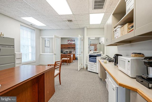 101 E MAIN ST, Moorestown, NJ 08057