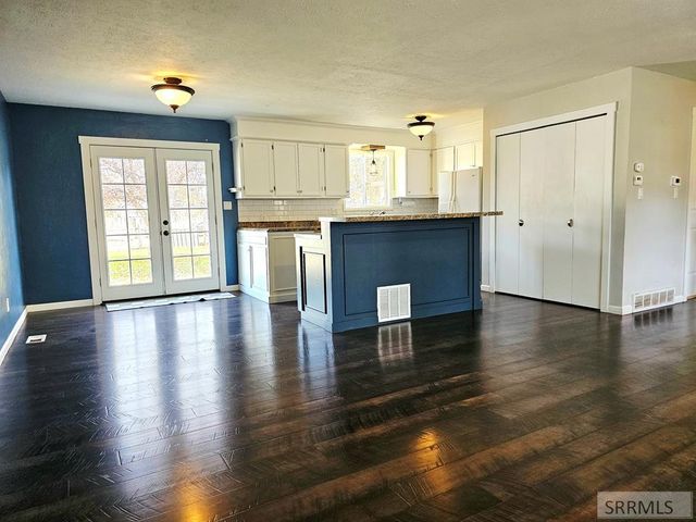 194 S Saint Charles Road, Salmon, ID 83467