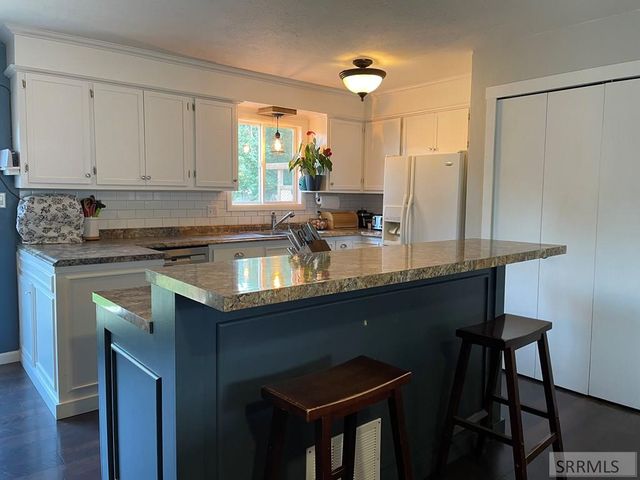 194 S Saint Charles Road, Salmon, ID 83467