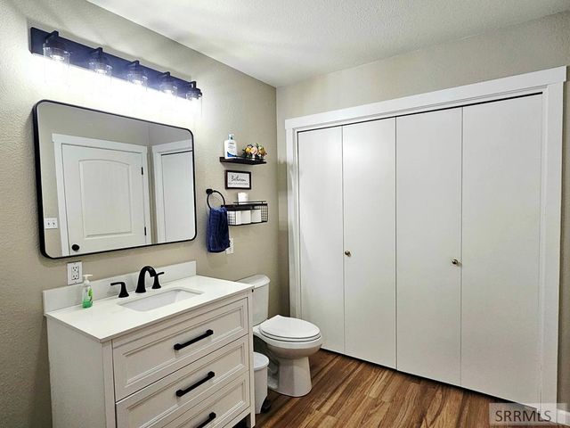 194 S Saint Charles Road, Salmon, ID 83467