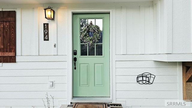 194 S Saint Charles Road, Salmon, ID 83467