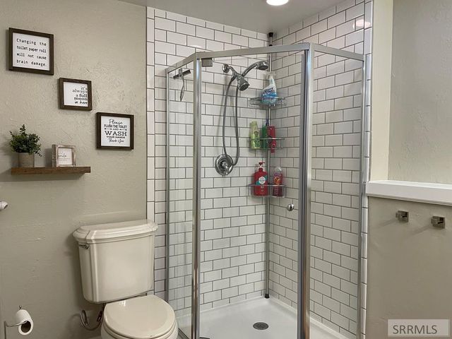 194 S Saint Charles Road, Salmon, ID 83467