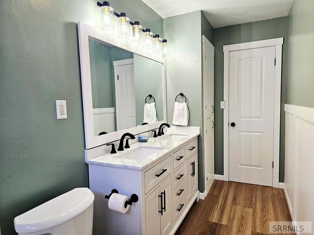 194 S Saint Charles Road, Salmon, ID 83467