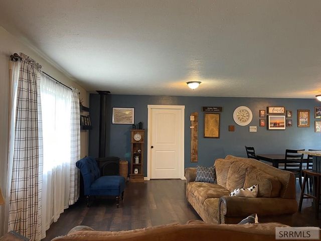 194 S Saint Charles Road, Salmon, ID 83467