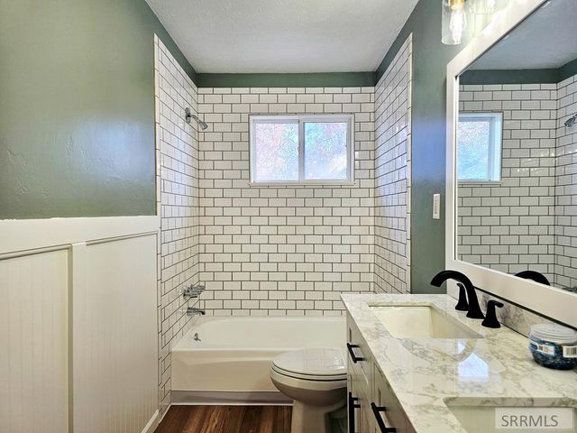 194 S Saint Charles Road, Salmon, ID 83467