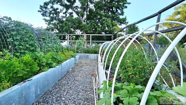 194 S Saint Charles Road, Salmon, ID 83467