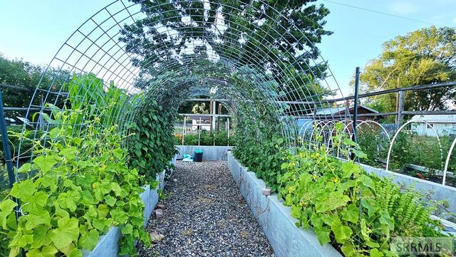 194 S Saint Charles Road, Salmon, ID 83467