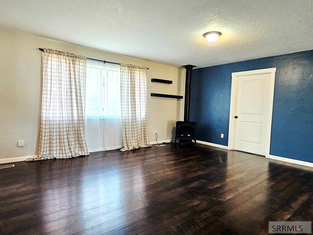 194 S Saint Charles Road, Salmon, ID 83467