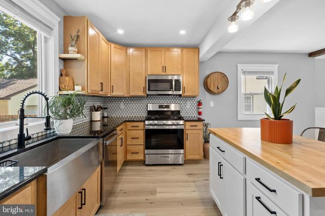 151 CEDAR AVE, Pitman, NJ 08071