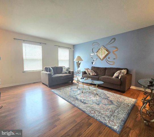 203 HEATHERSAGE DR, Marietta, PA 17547