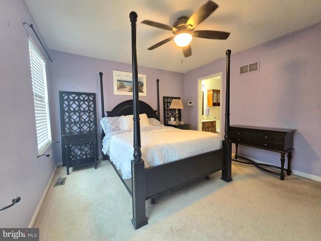 203 HEATHERSAGE DR, Marietta, PA 17547