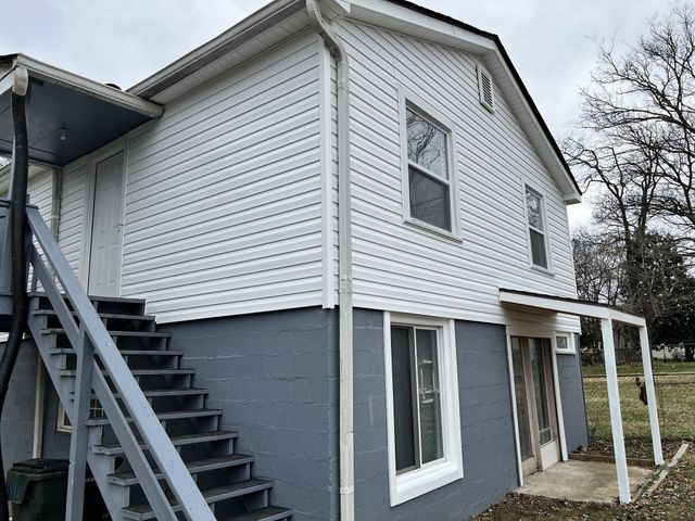 711B W Eastland St, Gallatin, TN 37066