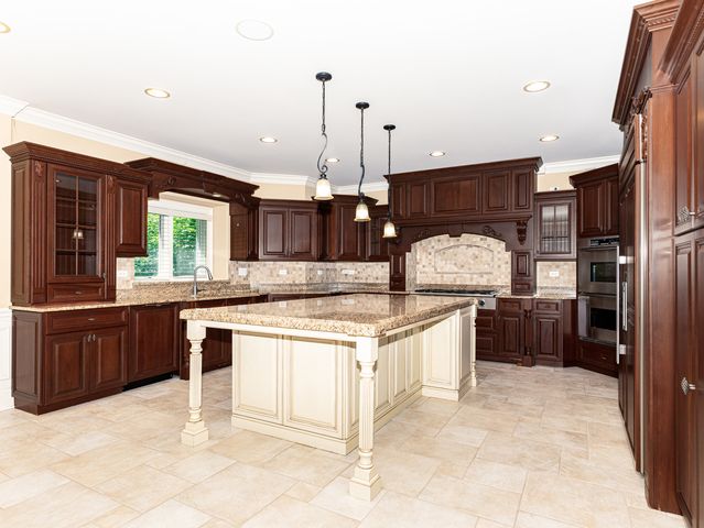 434 W Benton Avenue, Naperville, IL 60540