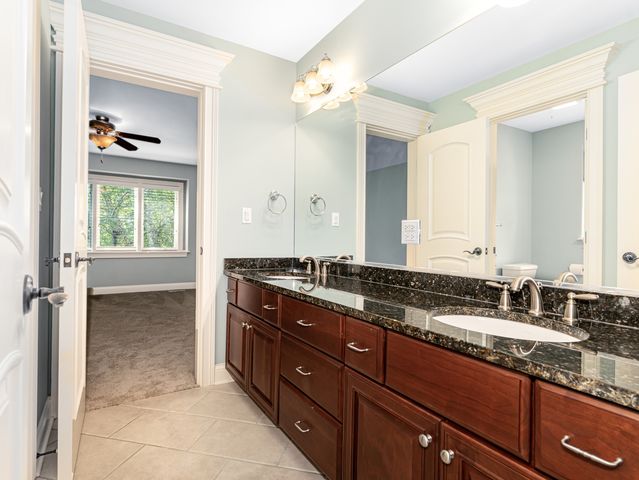 434 W Benton Avenue, Naperville, IL 60540