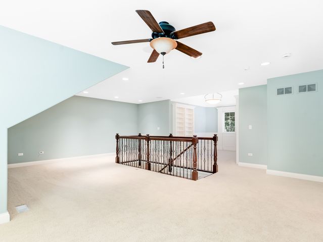 434 W Benton Avenue, Naperville, IL 60540
