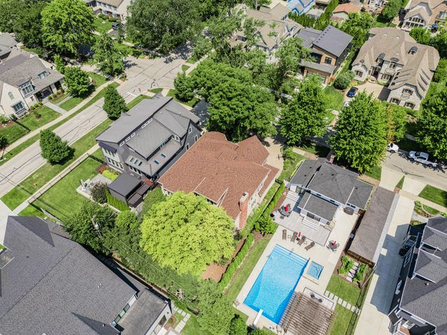 434 W Benton Avenue, Naperville, IL 60540