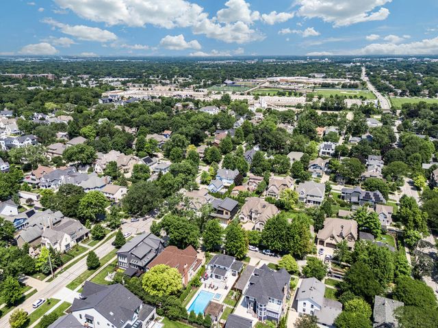 434 W Benton Avenue, Naperville, IL 60540