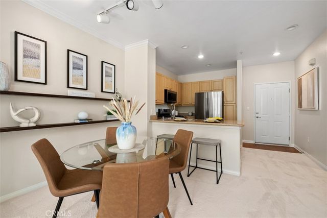 3458 Watermarke, Irvine, CA 92612