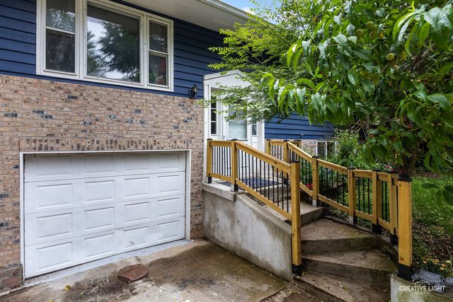 711 Town Road, West Chicago, IL 60185