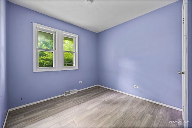 711 Town Road, West Chicago, IL 60185