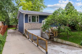 711 Town Road, West Chicago, IL 60185