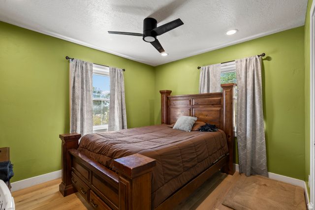 121 ROSS DR, Clearfield, UT 84015