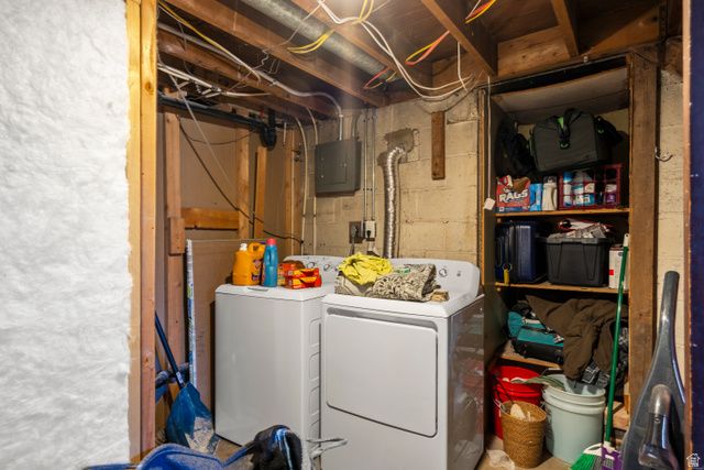 121 ROSS DR, Clearfield, UT 84015