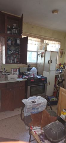 5028 Donnelly Avenue, Fort Worth, TX 76107