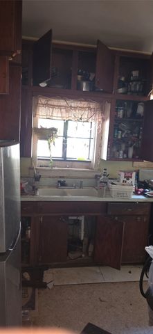 5028 Donnelly Avenue, Fort Worth, TX 76107