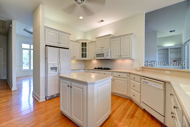 11 Outpost Ln, Hilton Head Island, SC 29928