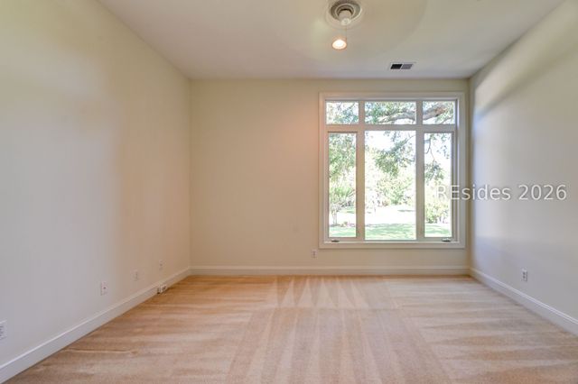 11 Outpost Ln, Hilton Head Island, SC 29928