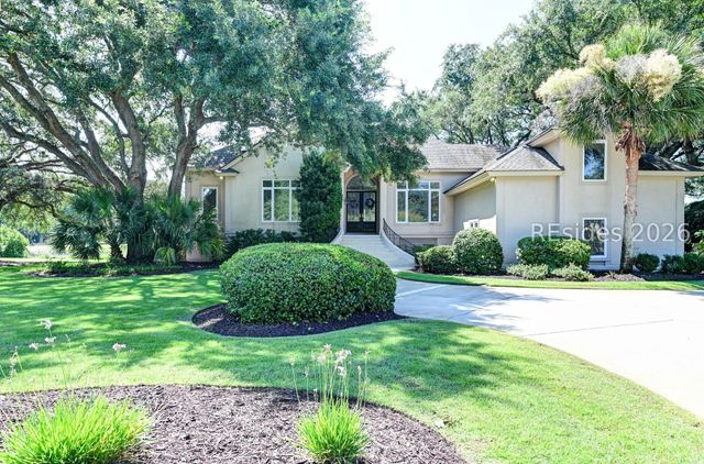 11 Outpost Ln, Hilton Head Island, SC 29928