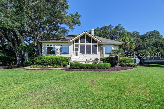 11 Outpost Ln, Hilton Head Island, SC 29928