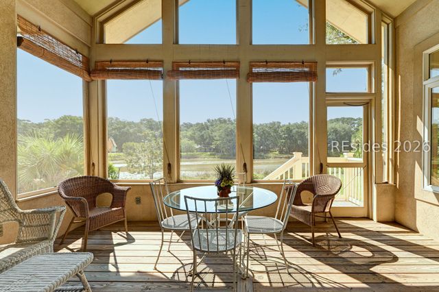 11 Outpost Ln, Hilton Head Island, SC 29928