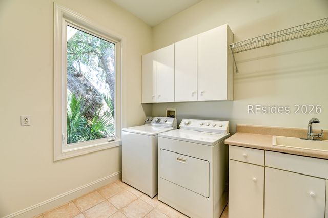 11 Outpost Ln, Hilton Head Island, SC 29928
