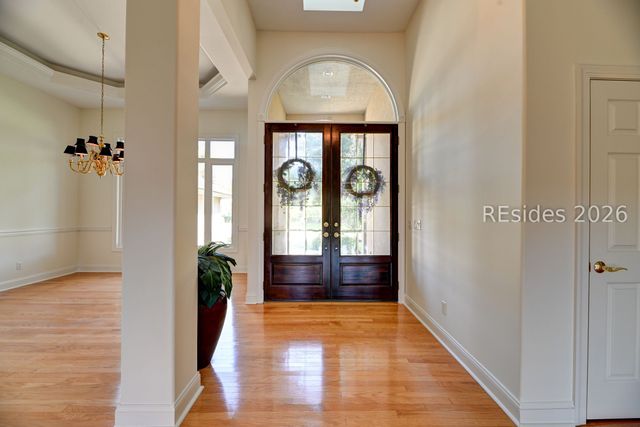 11 Outpost Ln, Hilton Head Island, SC 29928