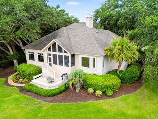 11 Outpost Ln, Hilton Head Island, SC 29928